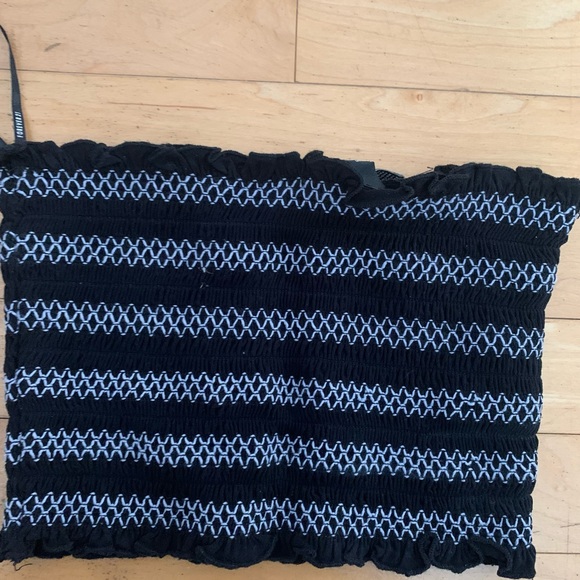 ⭐️HOST PICK⭐️ [M]👚NWOT - F21 Striped Tube Top - Picture 2 of 6